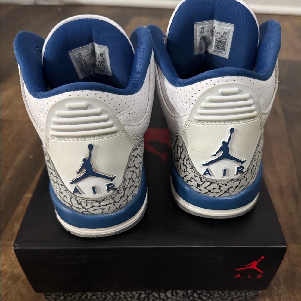 Jordan 3 Retro GS - Picture 5 of 7